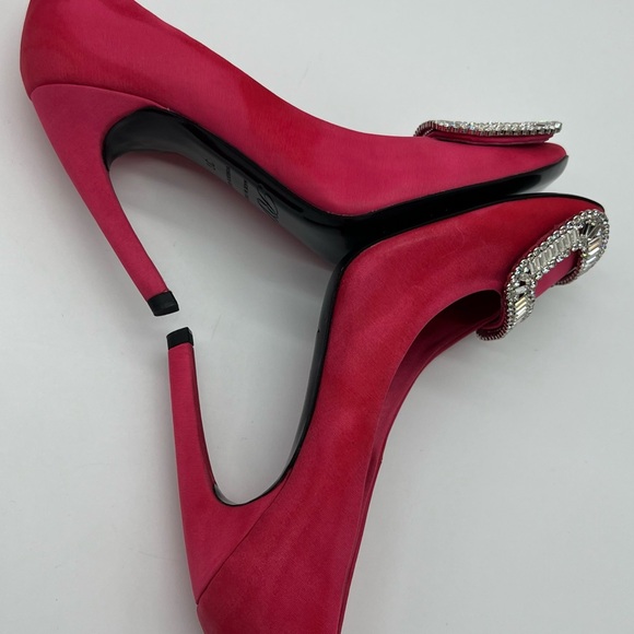 Authentic New Roger Vivier embellished crystal buckle pumps - Picture 15 of 17